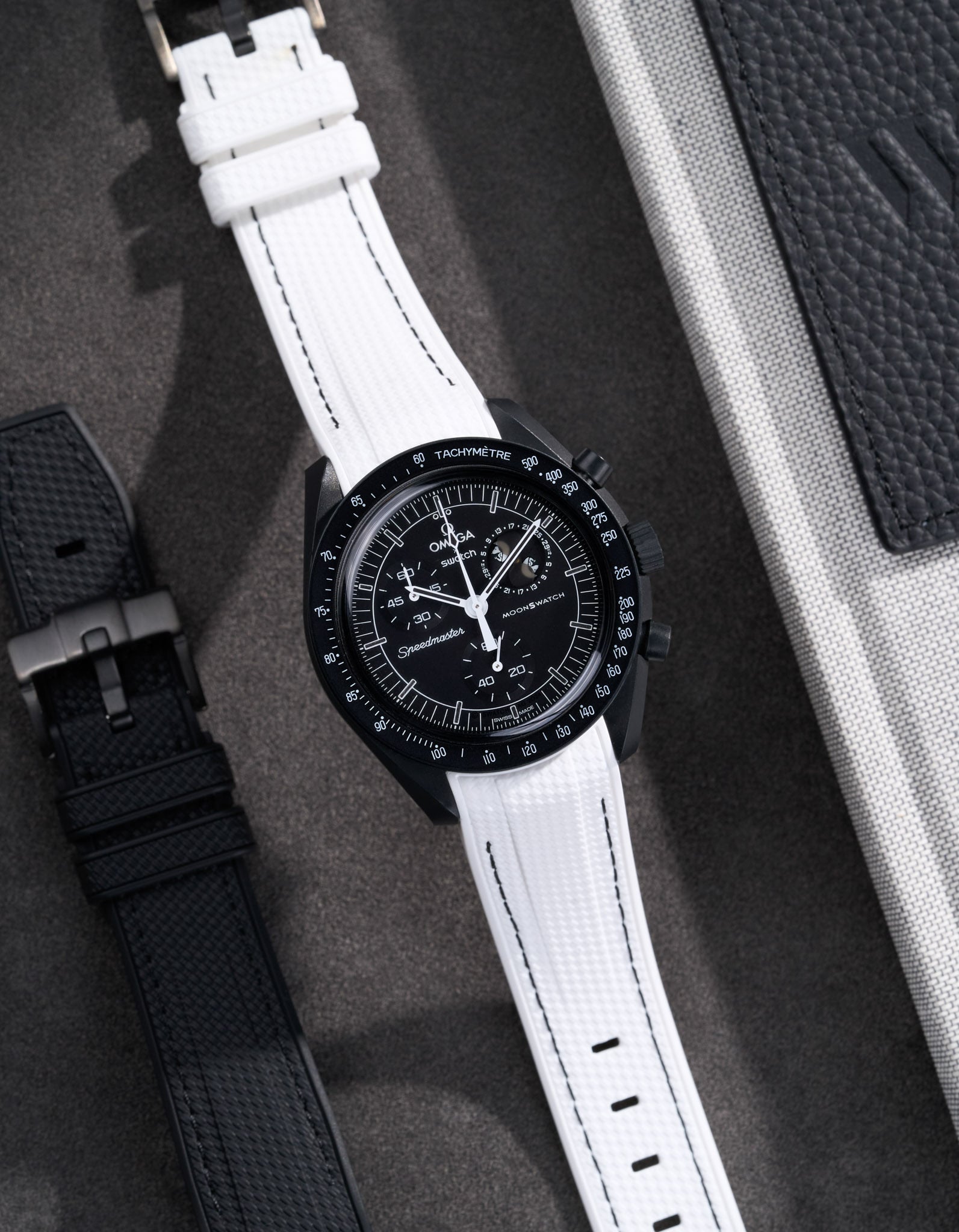 Curved Vertech Rubber Strap - White & Black Stitches