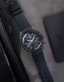 Bracelet en caoutchouc Vertech incurvé - Coutures noires et bleues