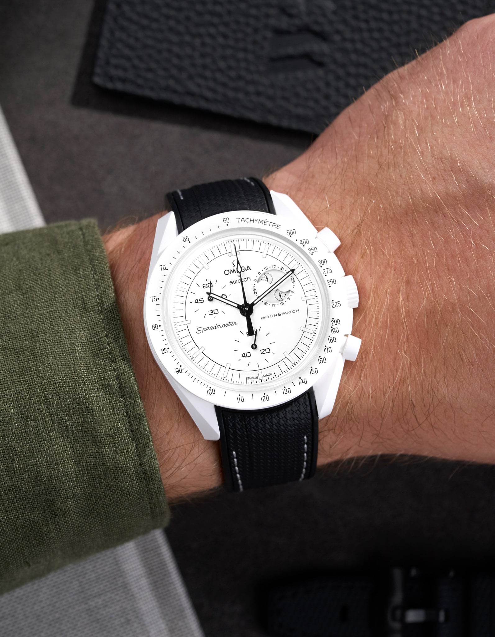 Curved Vertech Rubber Strap - Black &amp; White Stitches